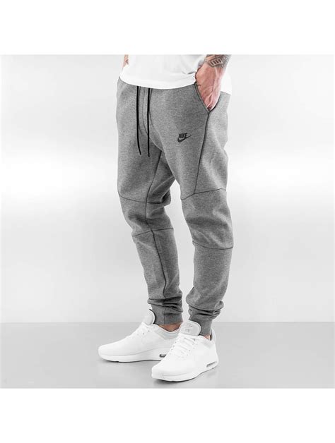 graue jogginghose nike|jogginghosen herren.